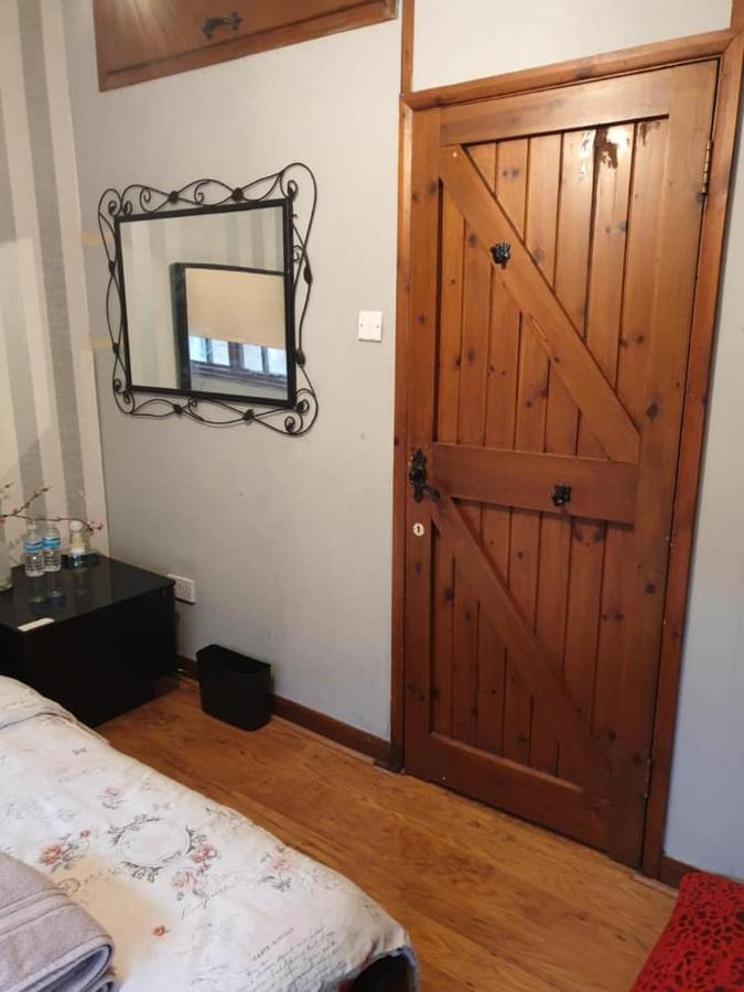 Master Room Near Heathrow Londra Exterior foto